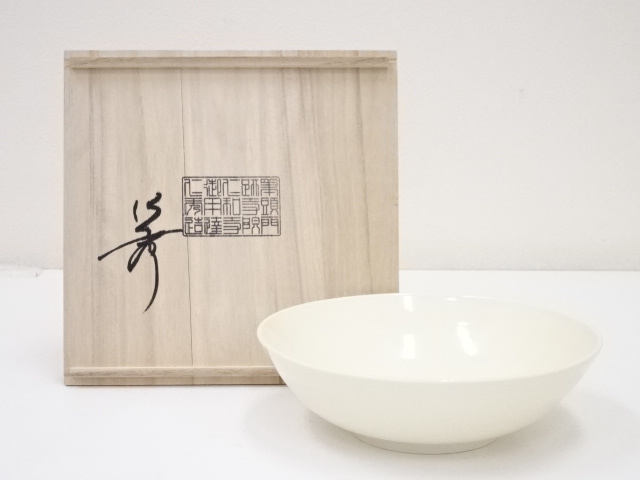 Pottery & Ceramics
